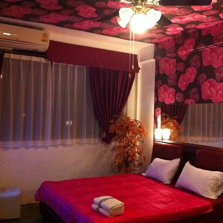 Maxwell Inn Pattaya Bagian luar foto
