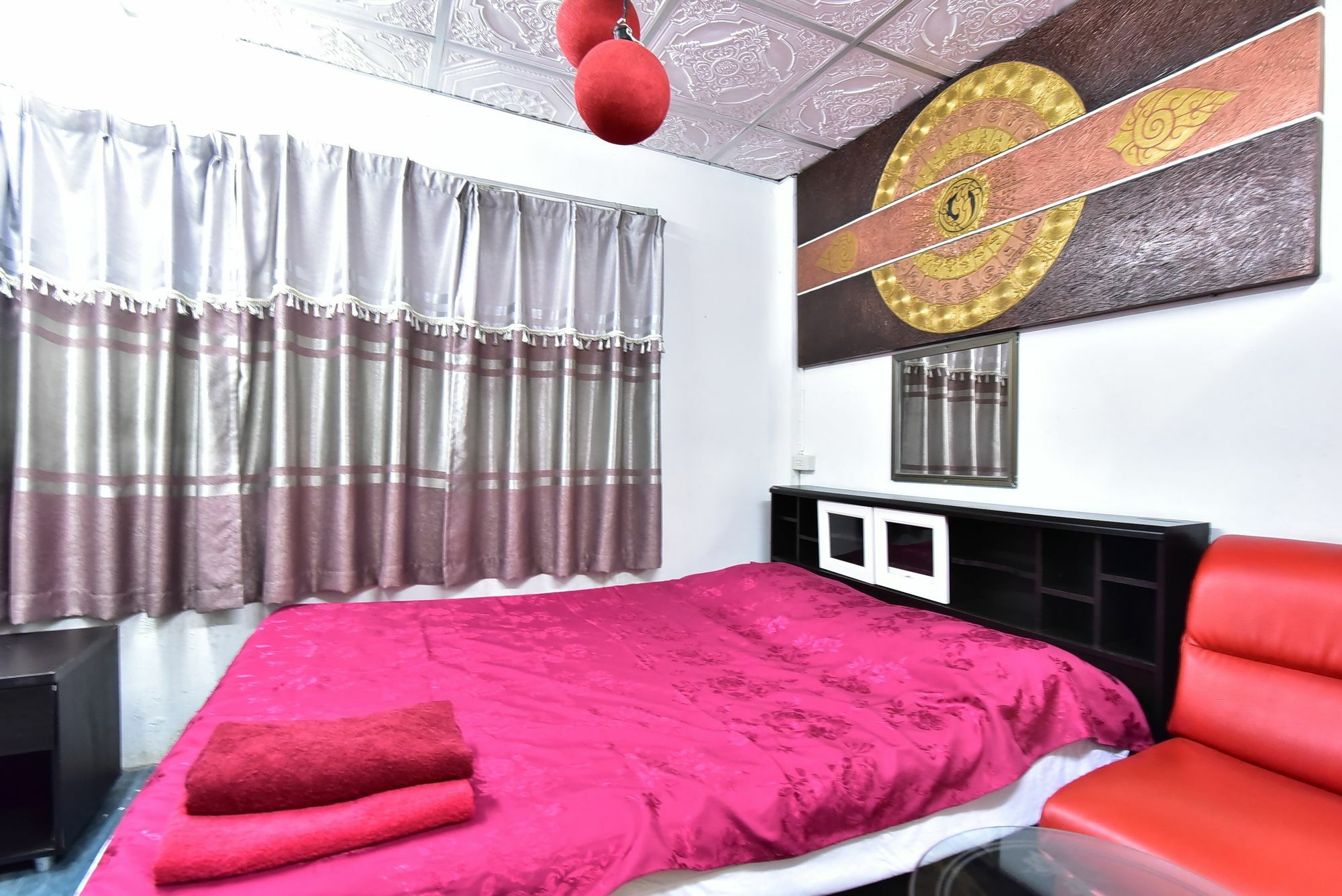 Maxwell Inn Pattaya Bagian luar foto