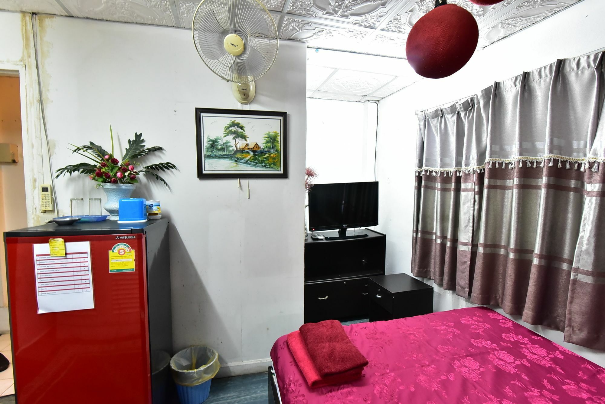 Maxwell Inn Pattaya Bagian luar foto