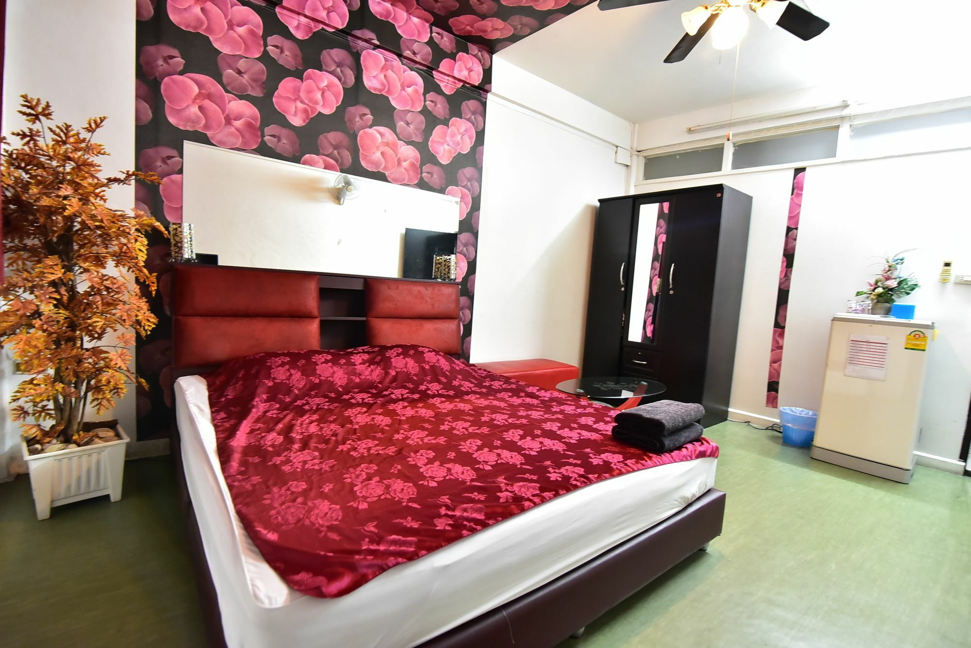 Maxwell Inn Pattaya Bagian luar foto