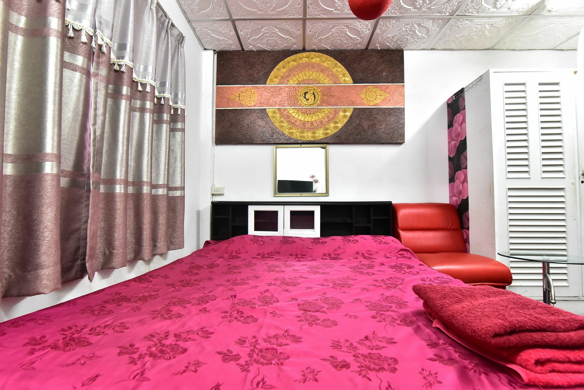 Maxwell Inn Pattaya Bagian luar foto